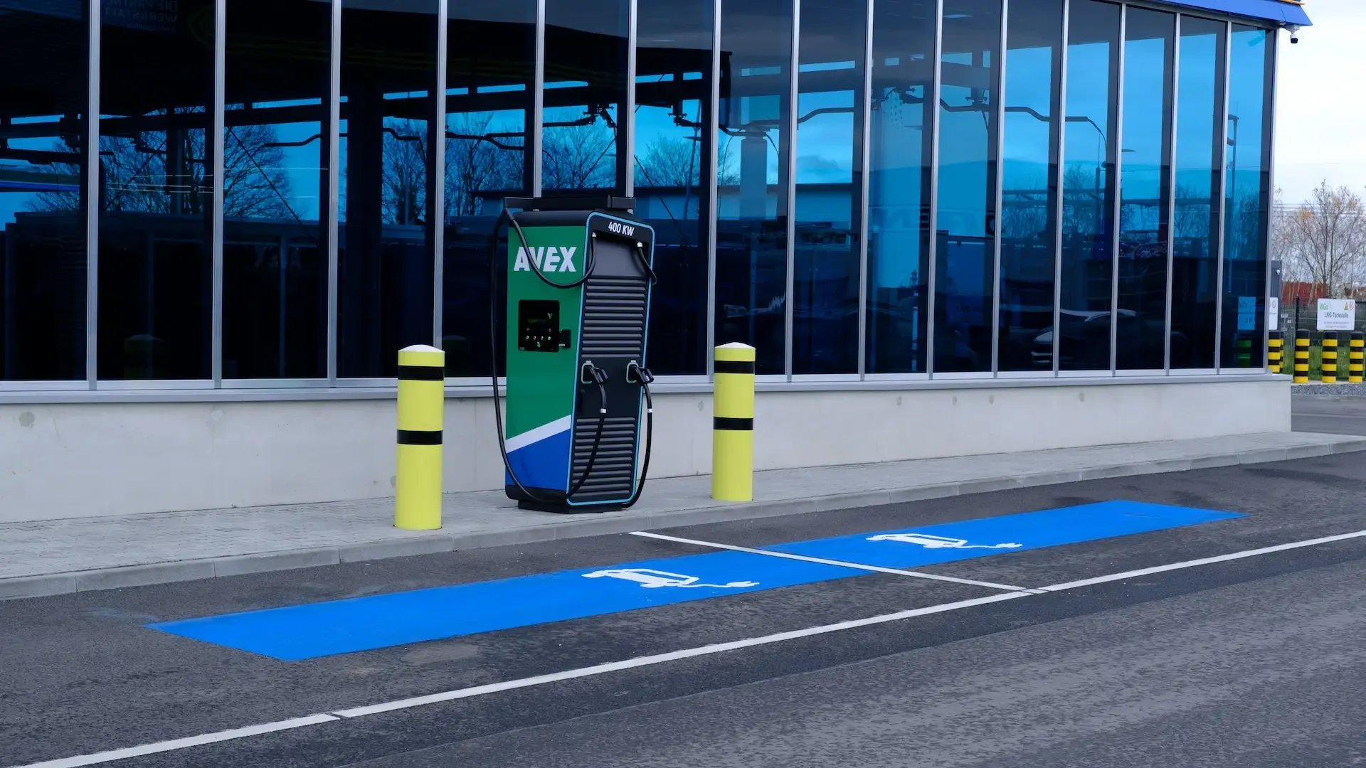 AVEX Alpitronic DC charger at petrol station for heavy duty charging