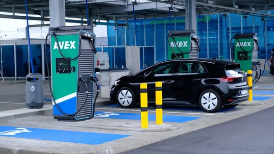EV charging at avex HPC charging hub in Euskirchen Germany