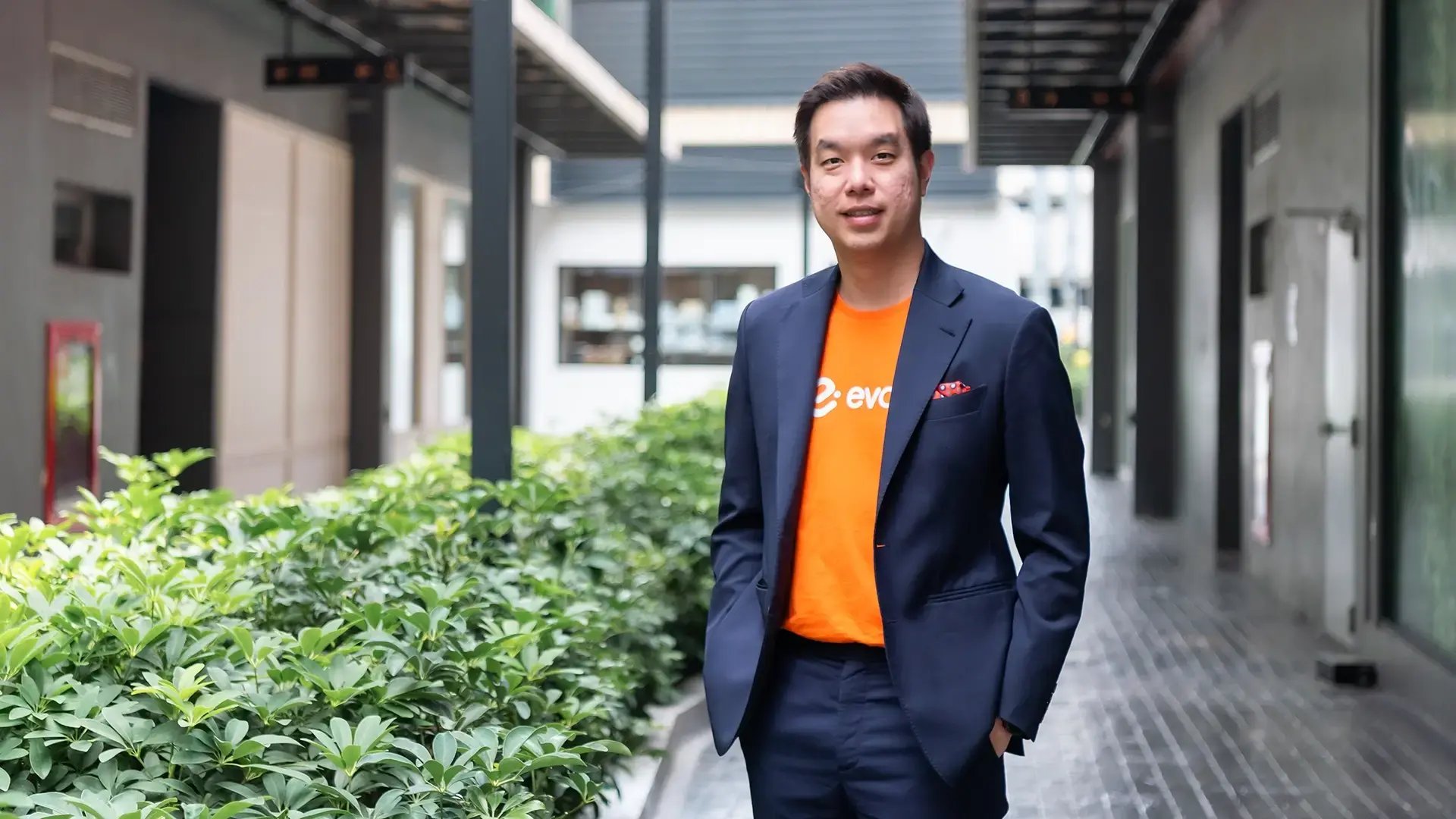 poonpat-loharjun-evolt-ceo-portrait
