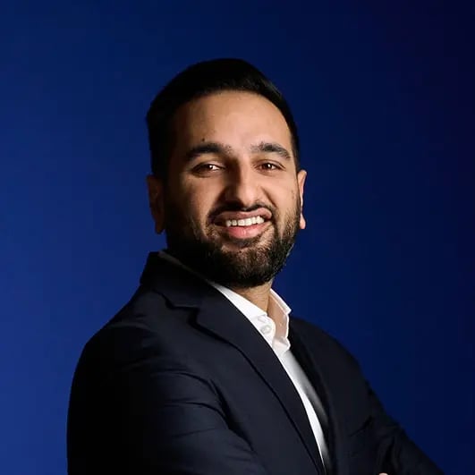 Muntzir Syed, Virta